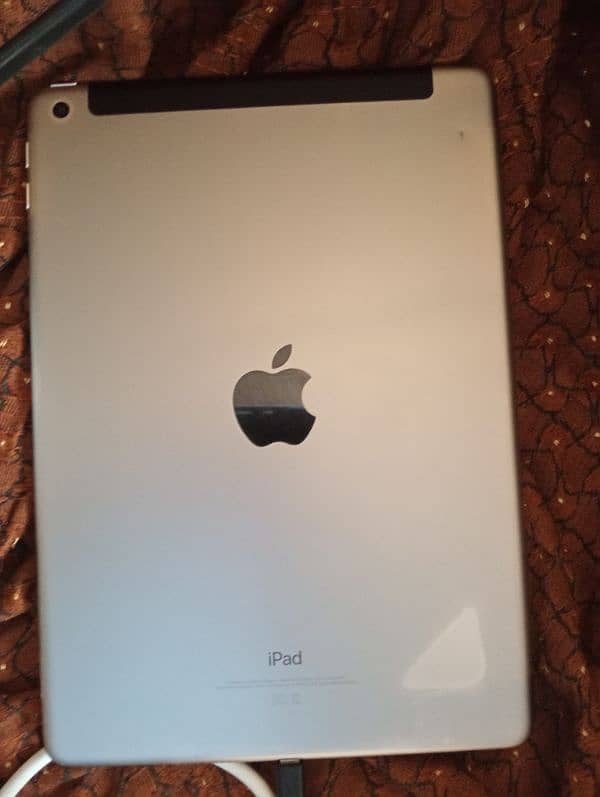 I pad /6th generation 128 GB 3