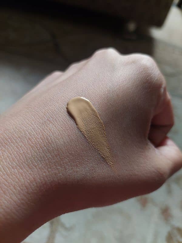 Maybelline Fit Me Matte + Poreless Foundation – Shade 128 2