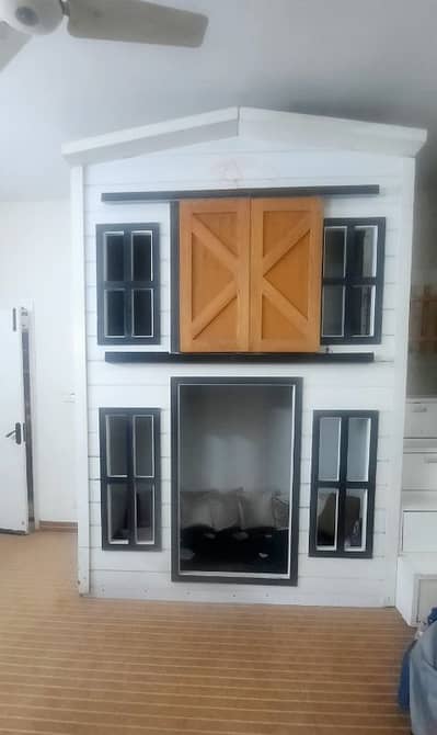 Kids double story house bed