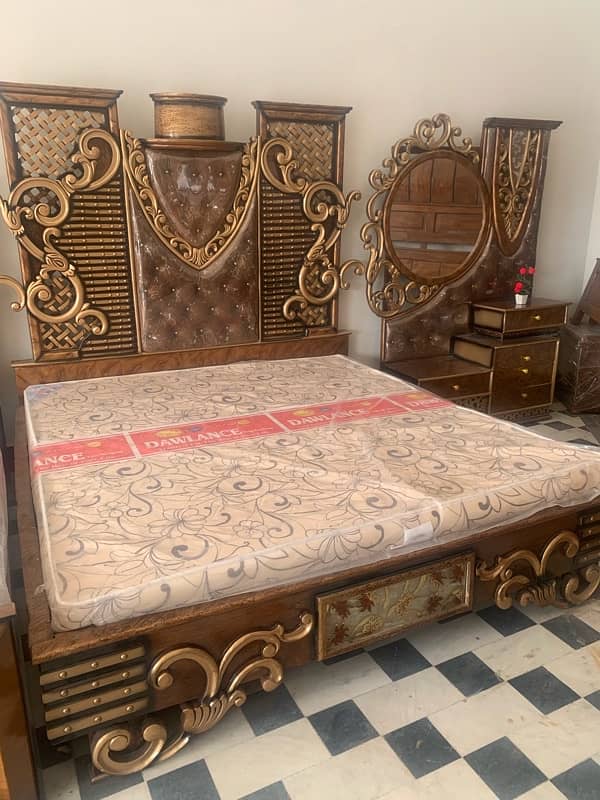 Bed Set & Sofa Set 0