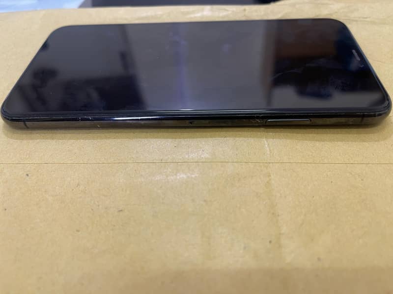 iPhone Xs Max 512GB Factory Unlock Non-PTA 2