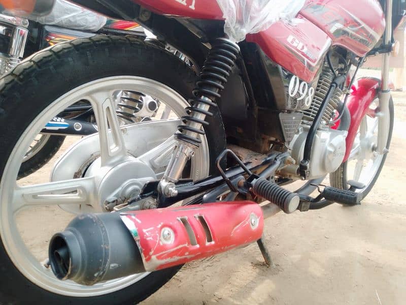 Suzuki GD-110 10