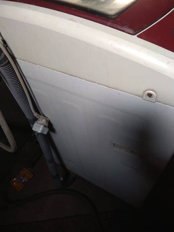 Automatic washing Machine look like new 1