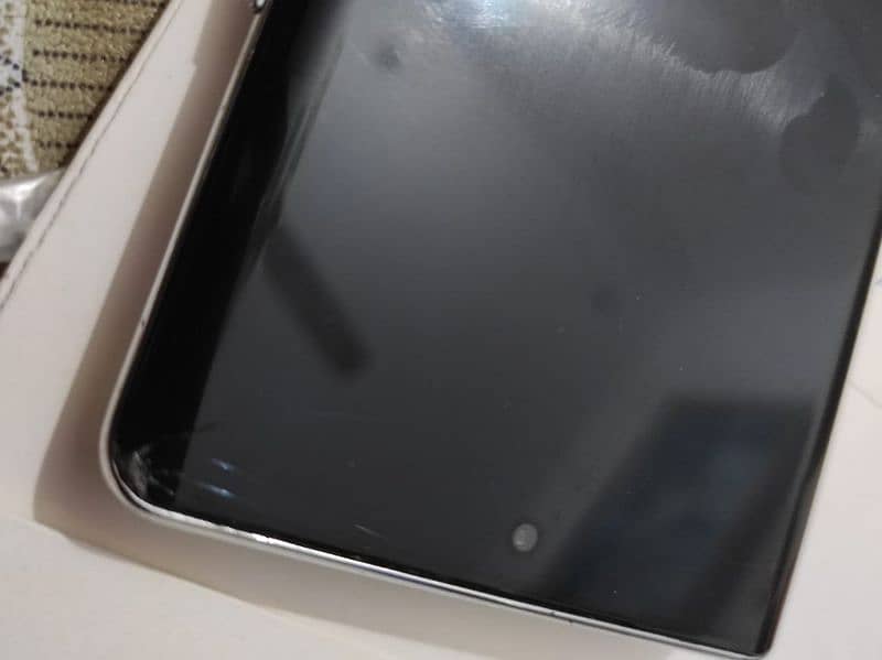 Tecno Spark 20pro+ 5