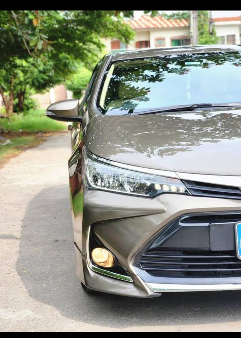 Toyota Corolla Altis 2018/2019 4
