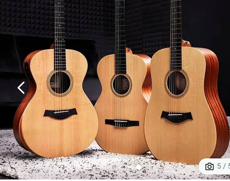 Guitar strings and accessories at Acoustica guitar shop 1