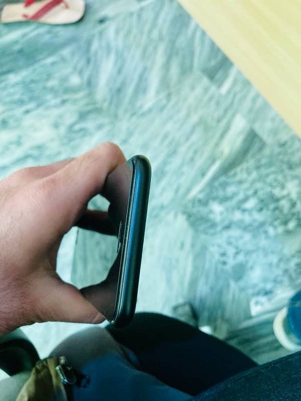 iPhone SE 2020 PTA Approved 3