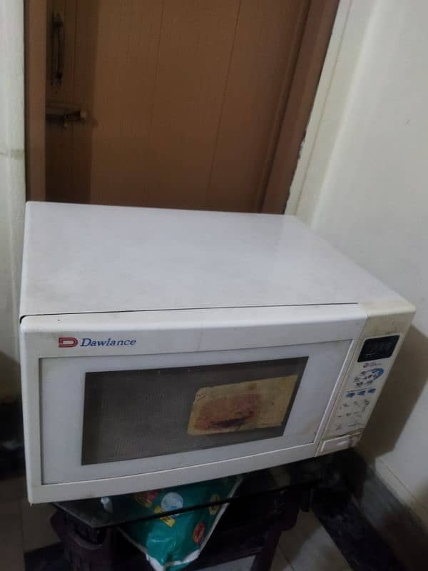 Dawlance large size MicroOven for urgent sale 2