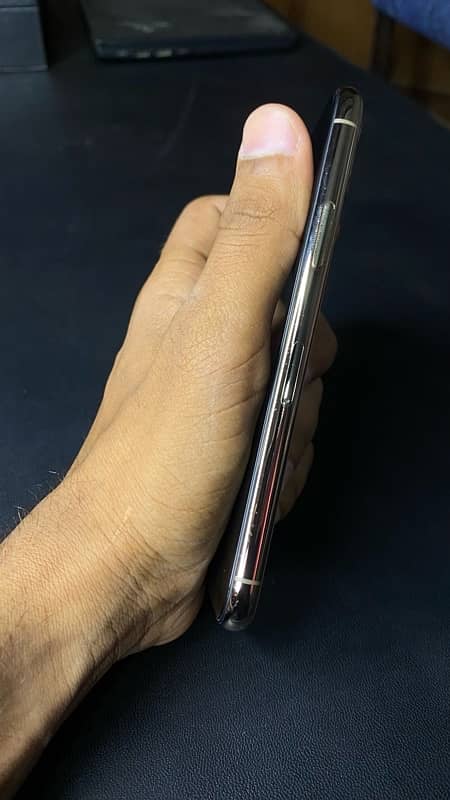 iPhone 11 Pro 10/10 4