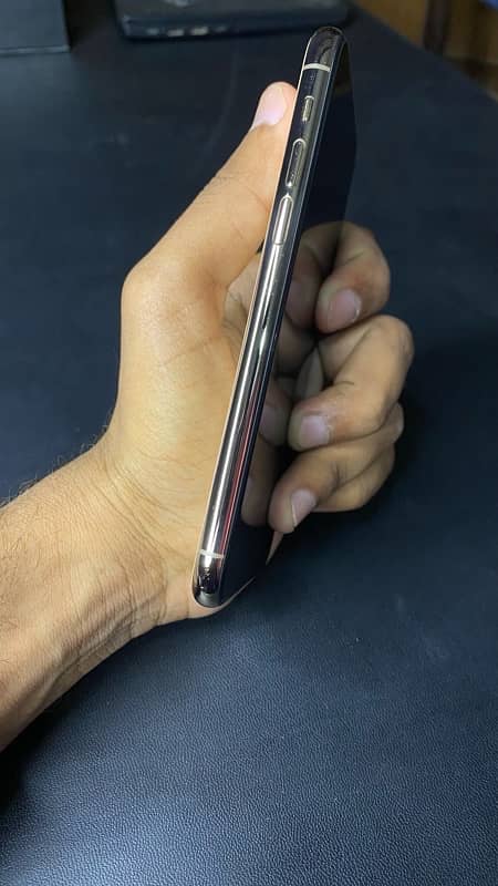 iPhone 11 Pro 10/10 8