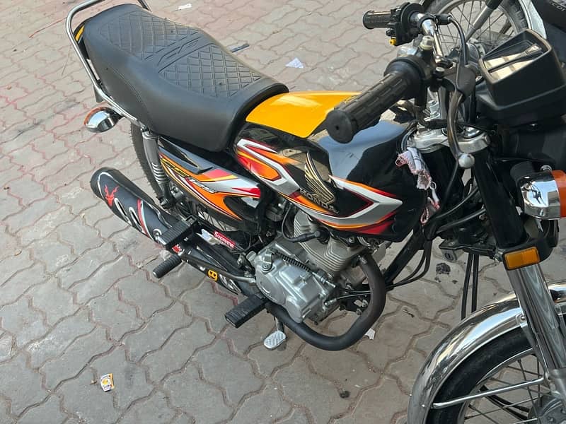 Honda 125 lush condition total Orignel 5