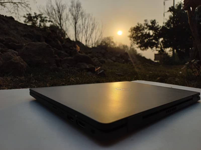 Laptop dell latitude 7320 | Core i7 11th gen | 10 by 10 Condition 1