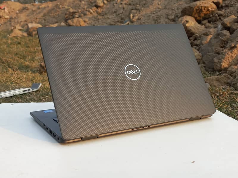 Laptop dell latitude 7320 | Core i7 11th gen | 10 by 10 Condition 11