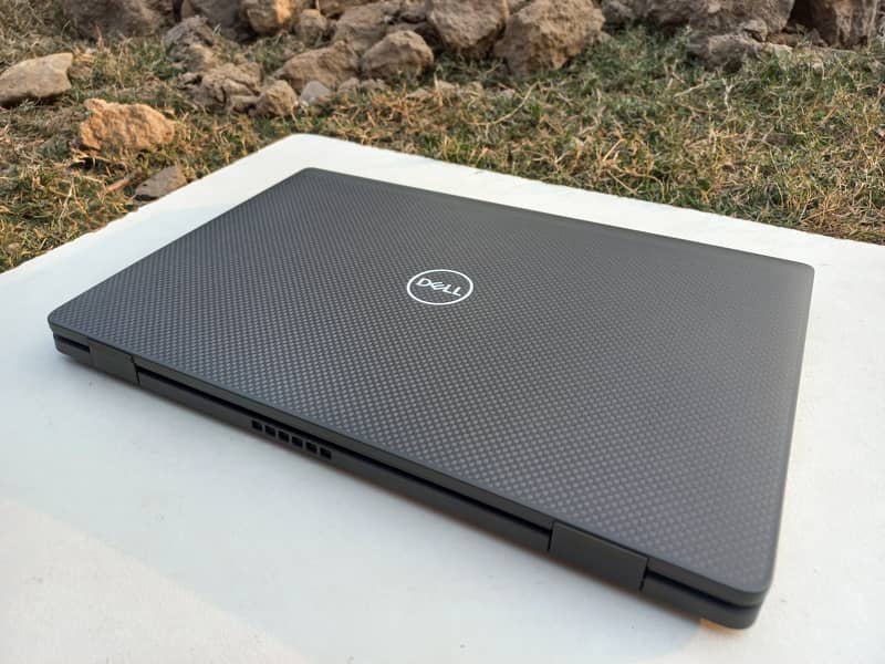 Laptop dell latitude 7320 | Core i7 11th gen | 10 by 10 Condition 12