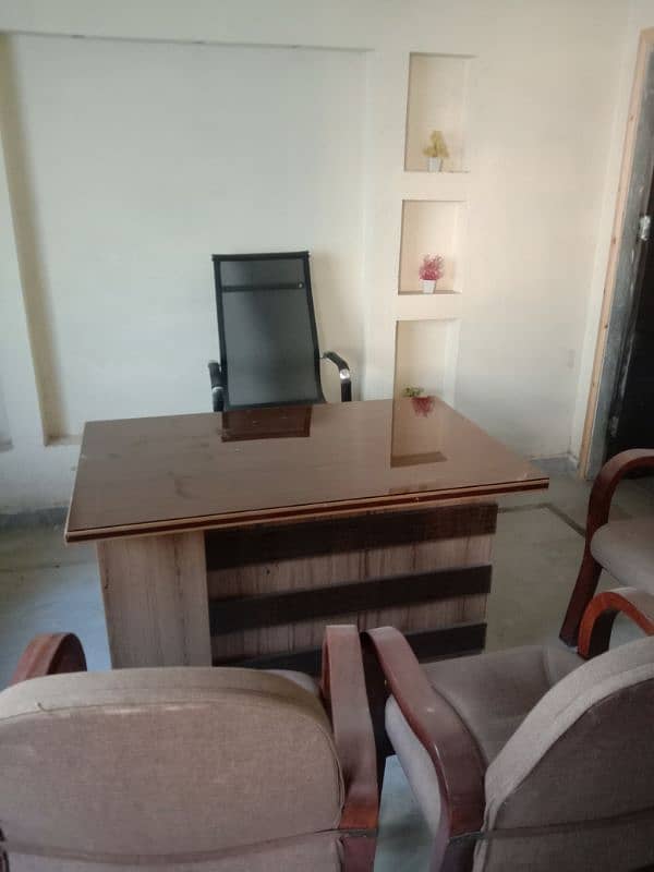 office table and chairs 0