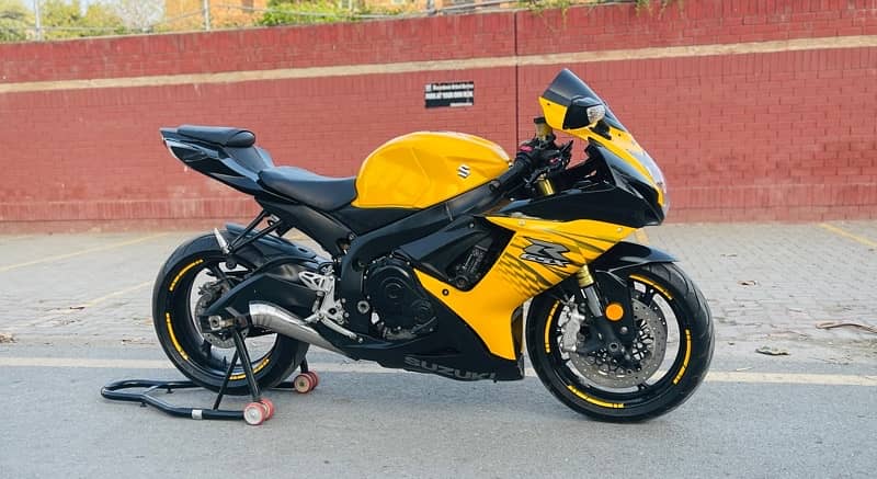 suzuki gsxr 2013 1