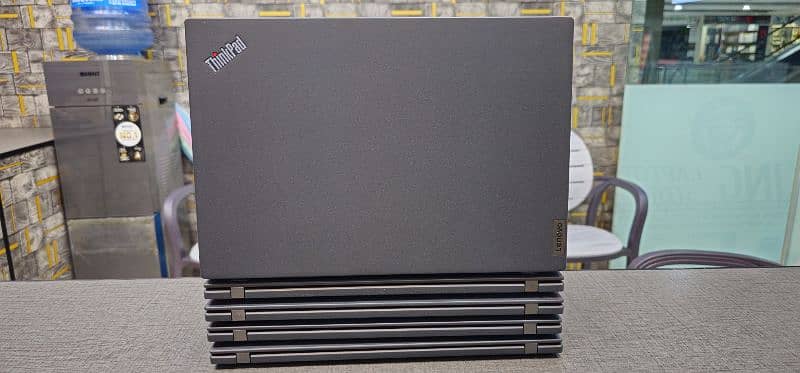 Lenovo ThinkPad T14 s Core i7 11th Generation 0