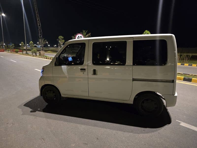 Daihatsu Hijet 2009 4
