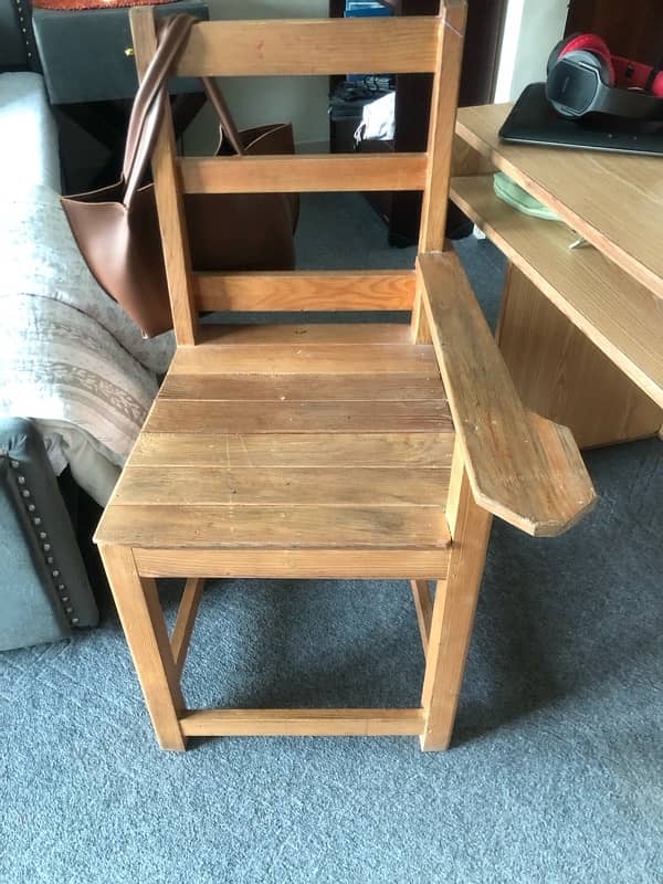 study table and chair 3