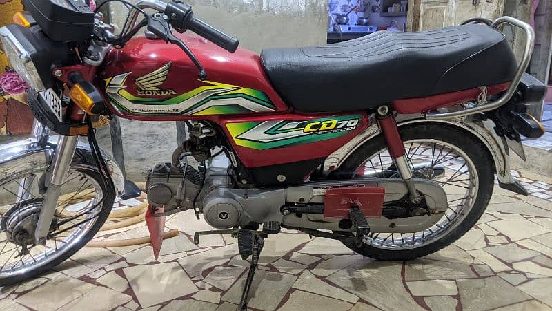 Honda CD 70 - 2023 model - red color 2