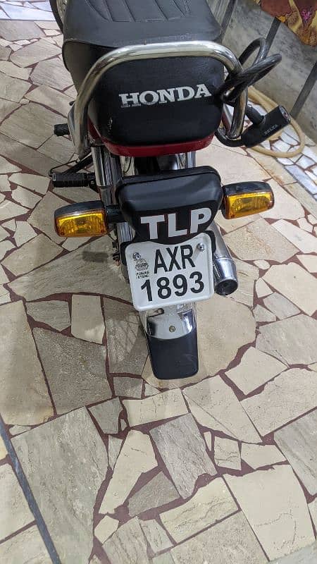 Honda CD 70 - 2023 model - red color 7