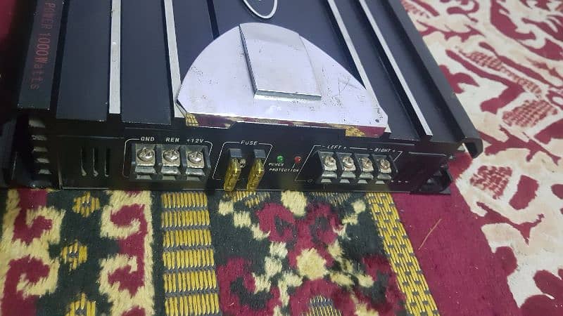 2 channel Japani Amp with 12 inch unrepaired woofer in good condition 4