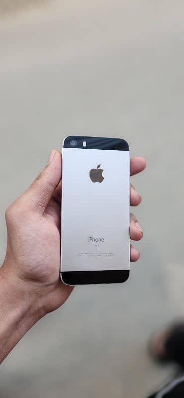 iphone 5se Non Pta contact what'sapp number 03056447449/03247302598 0