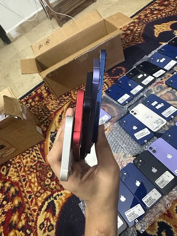 12 Mini 64 non pta 3