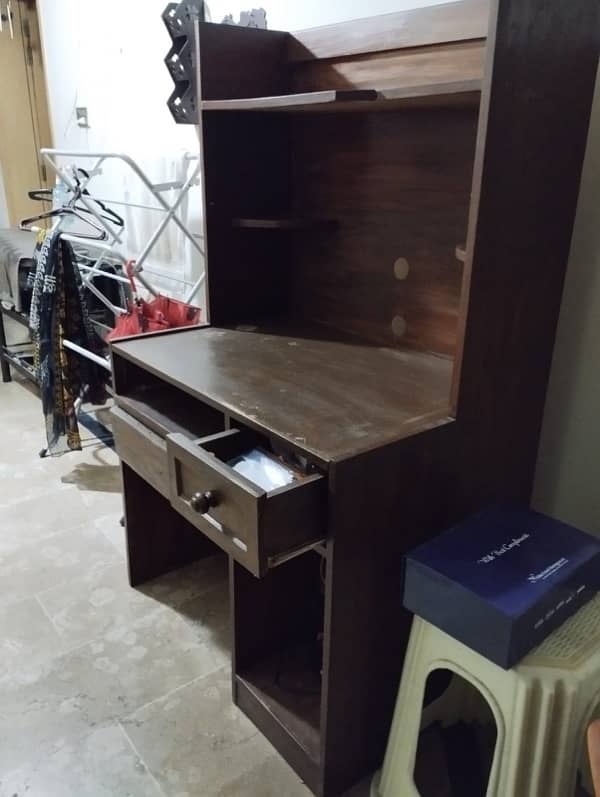 Solid computer/ study table for kids 1