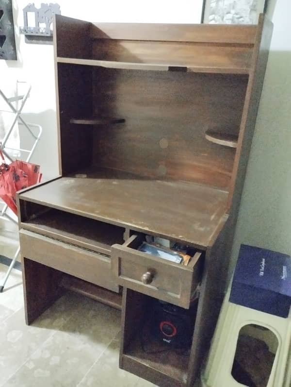 Solid computer/ study table for kids 3
