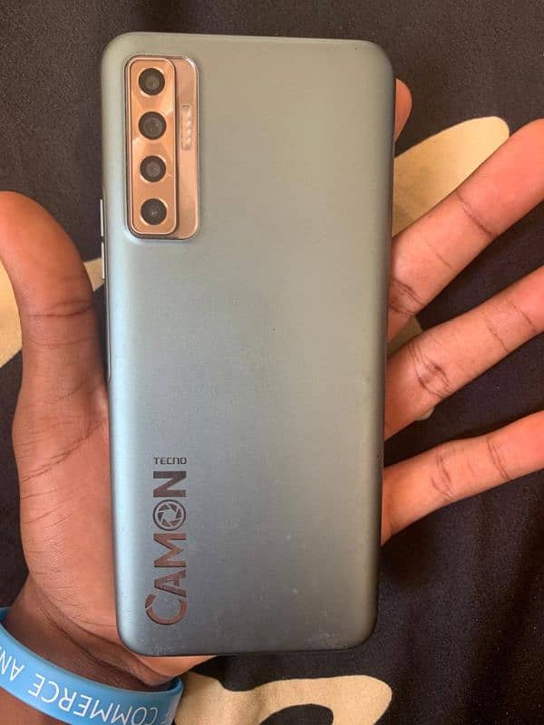 Tecno Camon 17   6&128 0