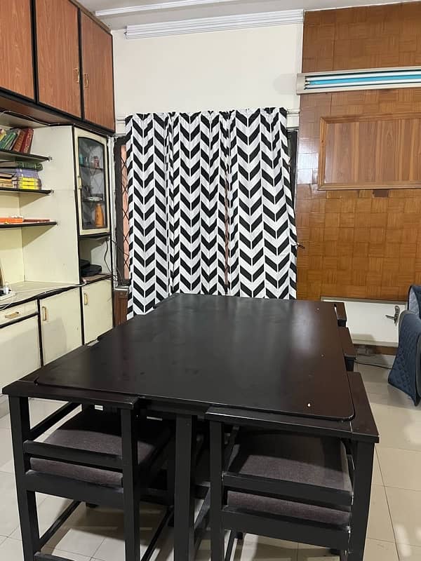 table with 6 chairs 1