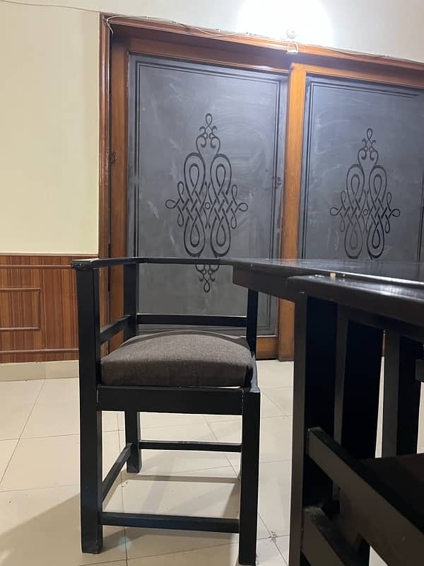 table with 6 chairs 6