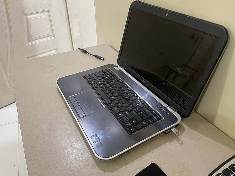 Dell Inspiron 3rd generation Laptop 1