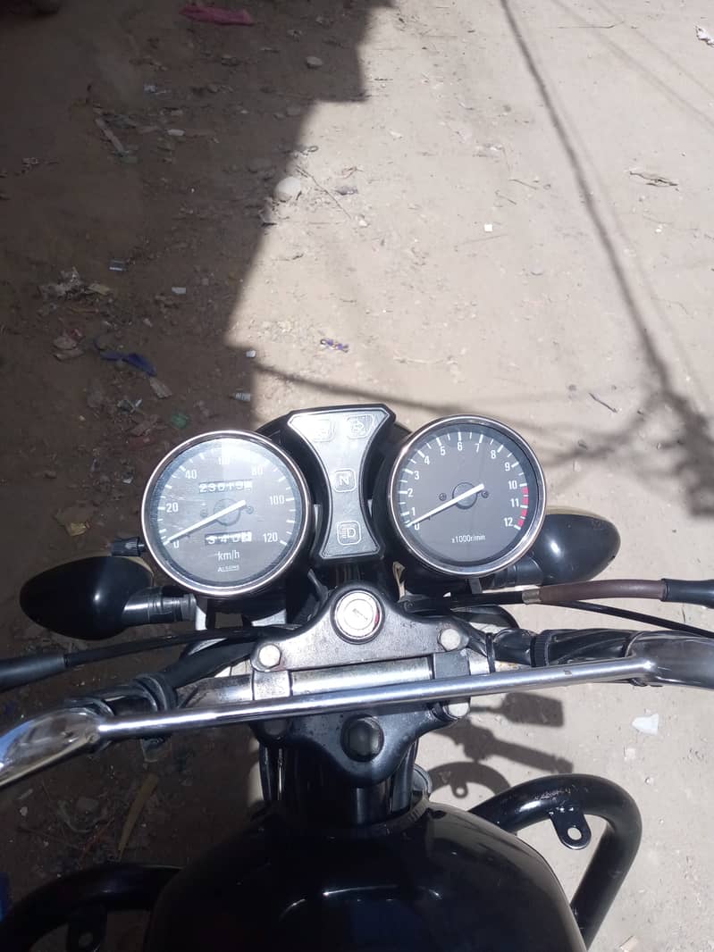 Suzuki GS 150 2022 1