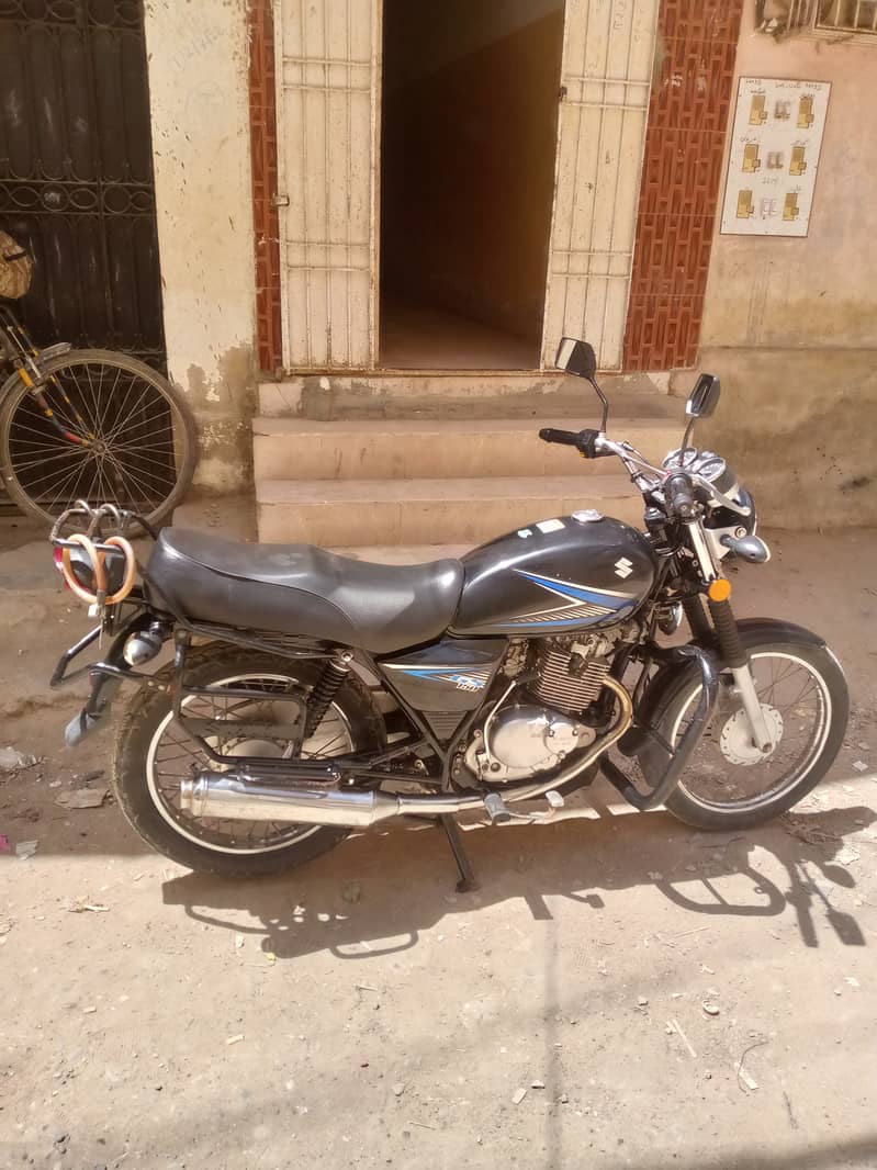 Suzuki GS 150 2022 7