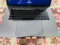 Macbook pro 2019 i9 32gb 512gb 6gb graphics card