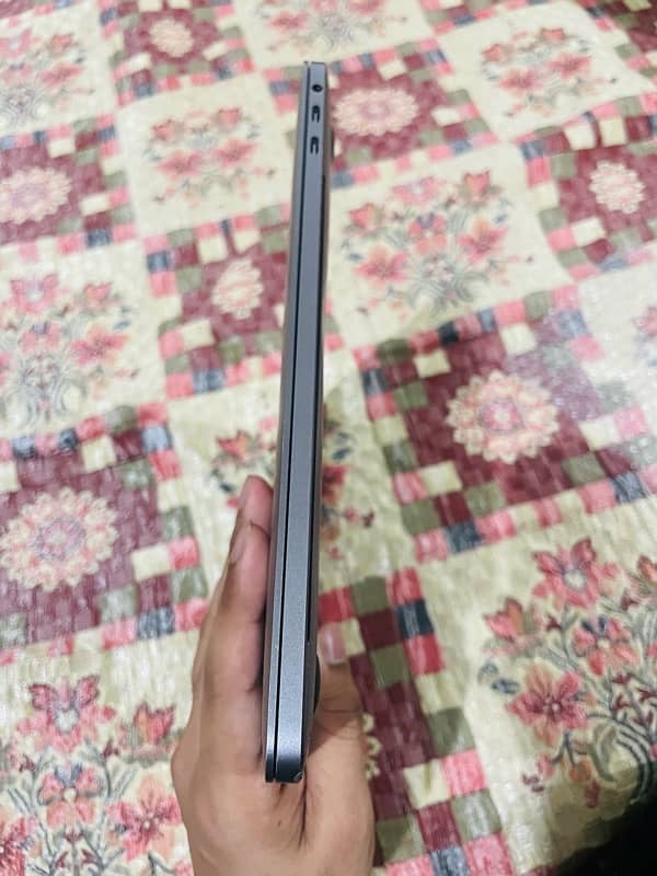 Macbook pro 2019 i9 32gb 512gb 6gb graphics card 1