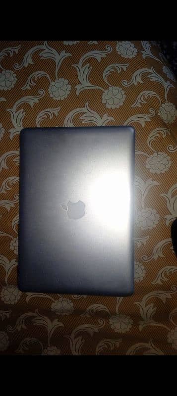 MacBook pro 2012 0
