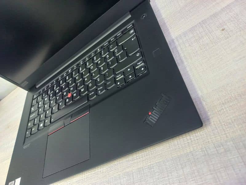 Lenovo Thinkpad P1 Gen 3 1