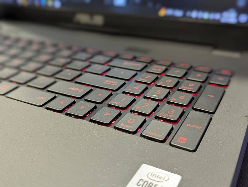 Asus Rog I7 6700HQ 6th + GTX 960 + 512GB M. 2 + 16GB DDR4 Gaming Laptop 4