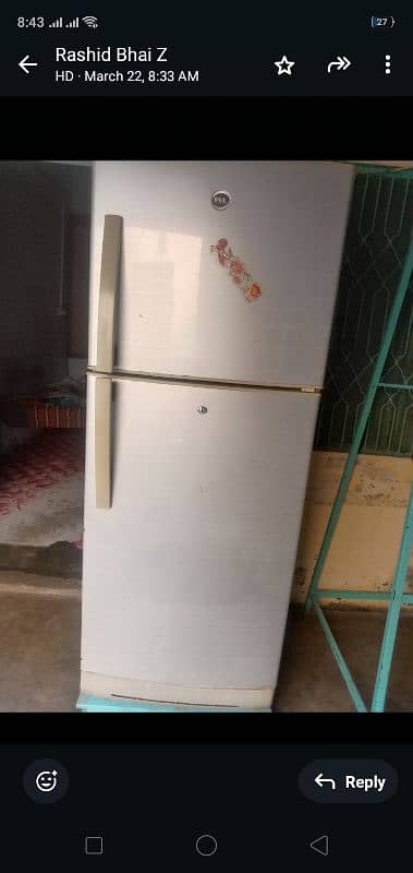 middle fridge 0