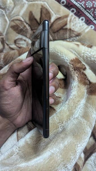 Google pixel 7 pro 4