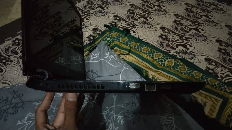 HP laptop for sale  Urgent sale 3