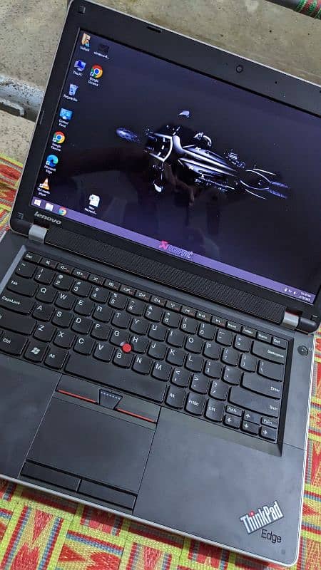 Lenovo Thinkpad edge 1