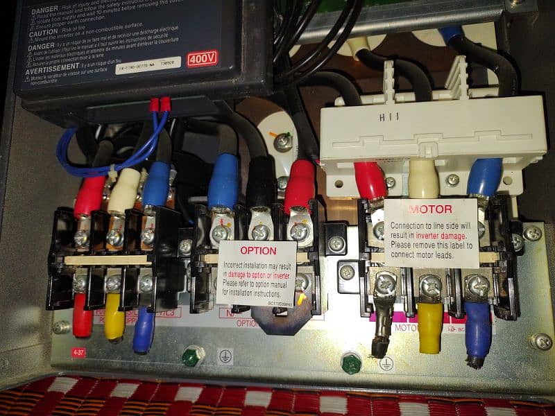 VFD INVERTER 3 PHASE MOTOR SCHNEIDER MITSUBISHI  SIEMENS INDUSTRIAL 4