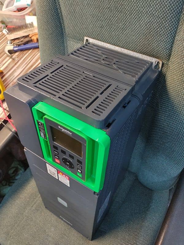 VFD INVERTER 3 PHASE MOTOR SCHNEIDER MITSUBISHI  SIEMENS INDUSTRIAL 11
