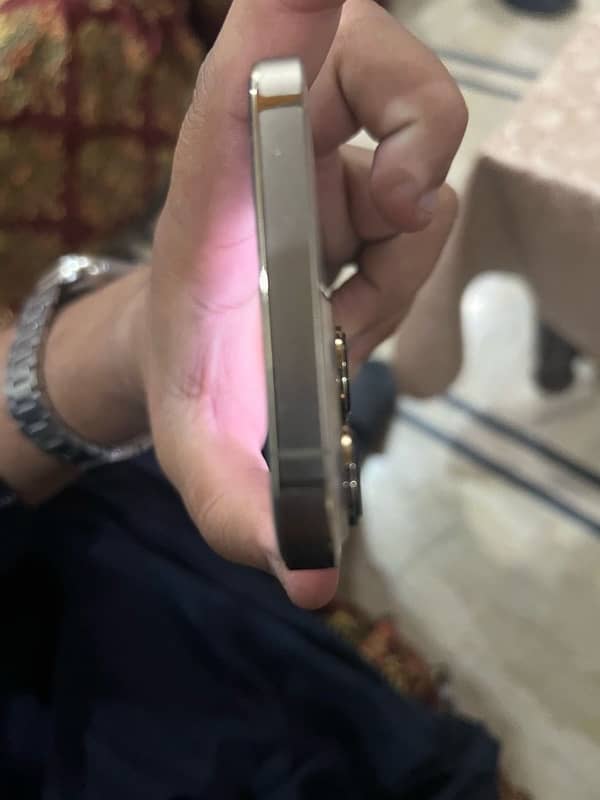 iphone 13 pro max golden clr 6