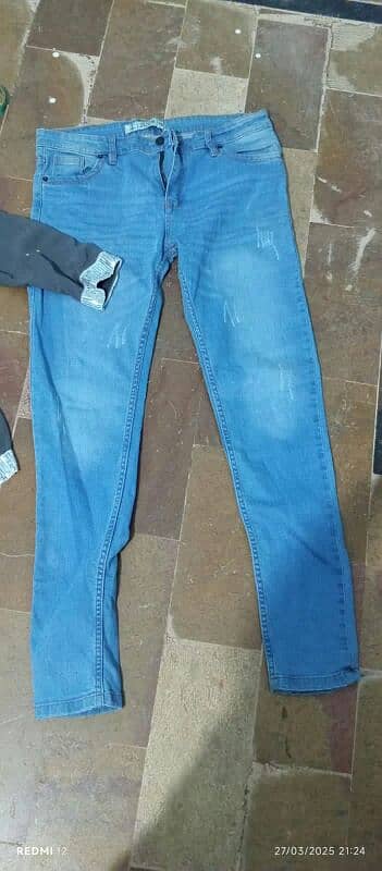 Jeans and shirt 5
