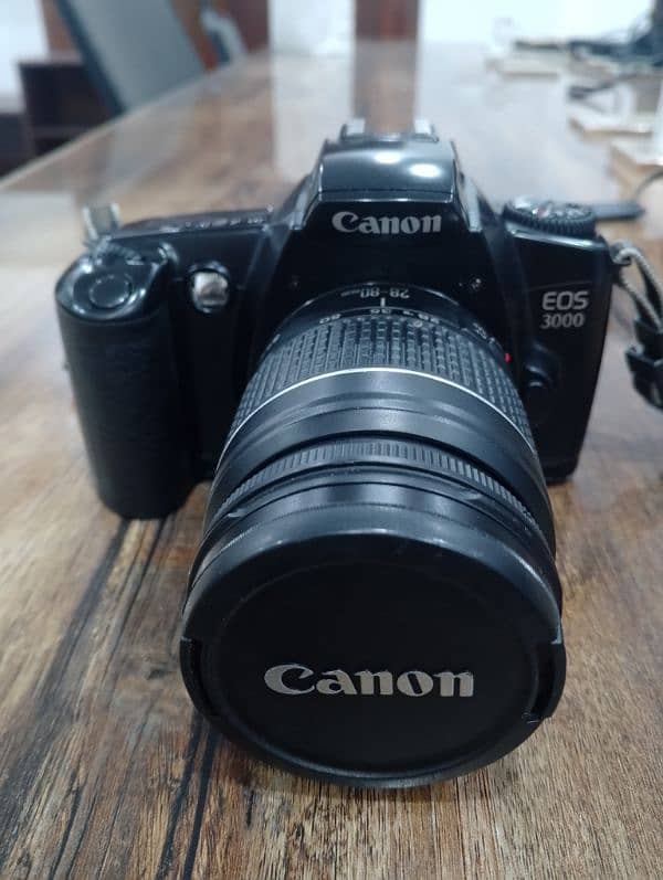 Canono Eos 3000 1